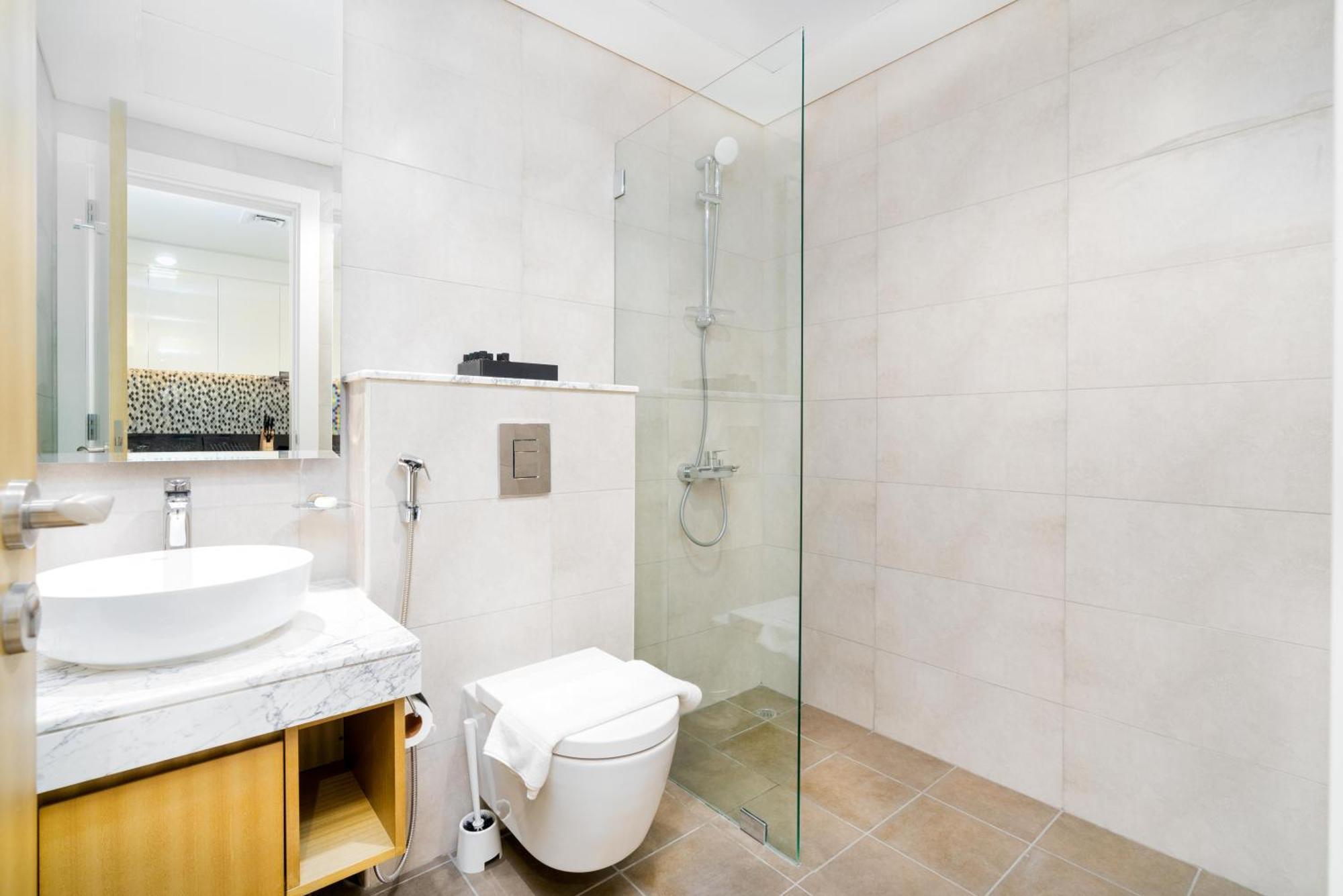 Lux Aykon Tower I Skyline Canal Views Appartement