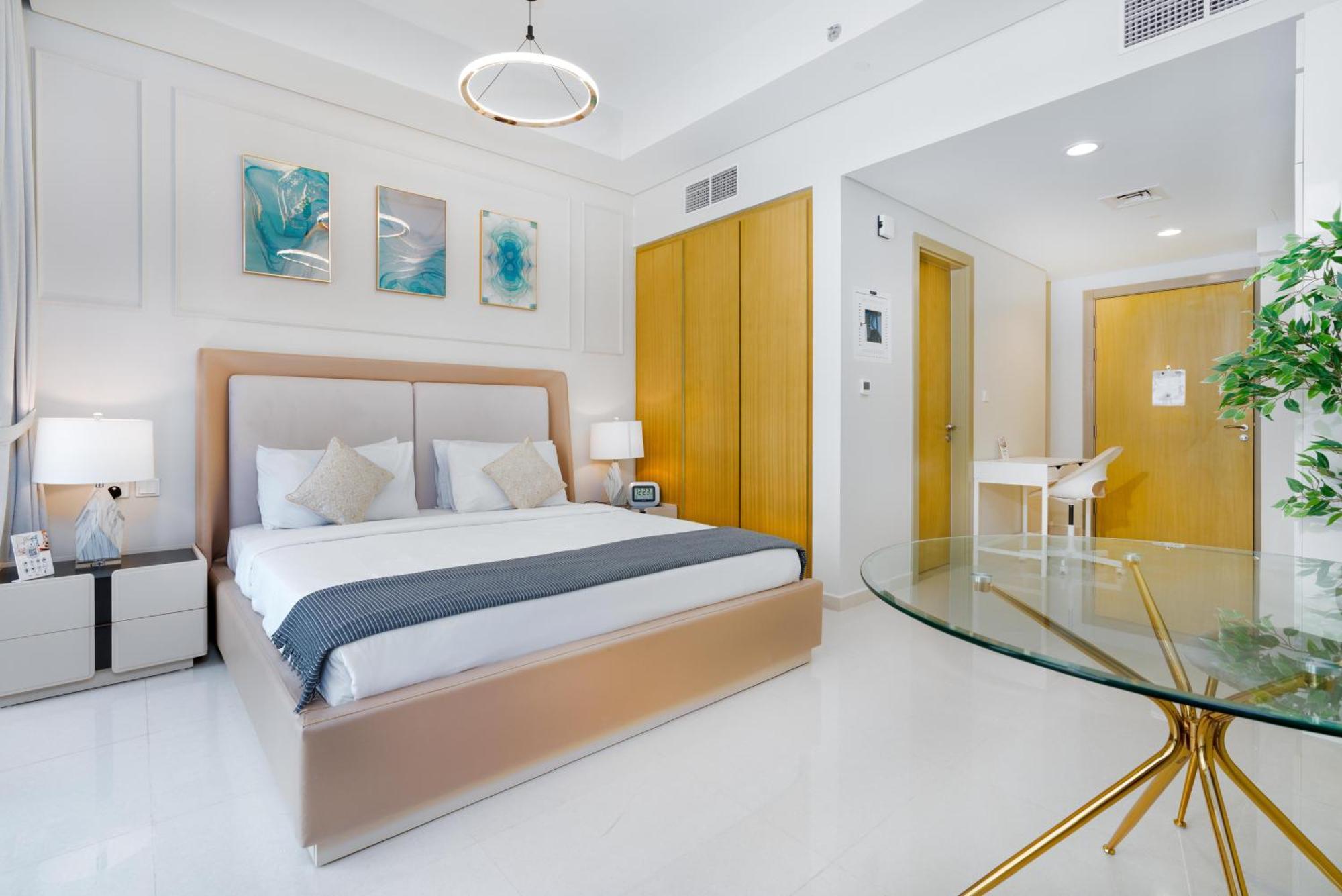 Appartement Lux Aykon Tower I Skyline Canal Views Dubai