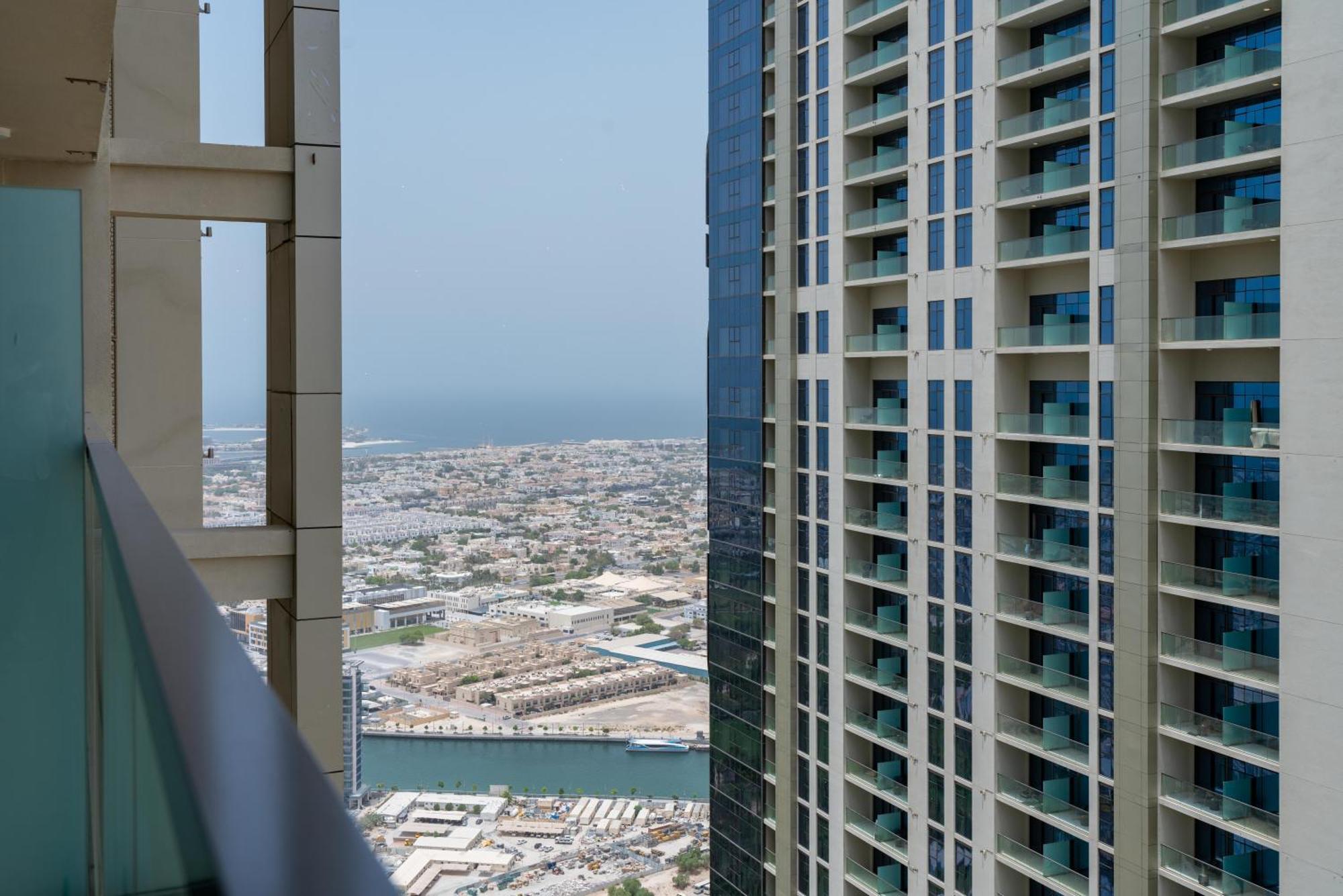 Lux Aykon Tower I Skyline Canal Views Appartement